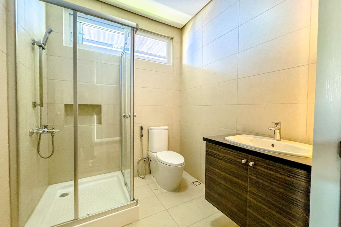 4 Bedroom House for Sale in BF Homes Parañaque, BF Homes, Parañaque, Metro Manila – photo 5