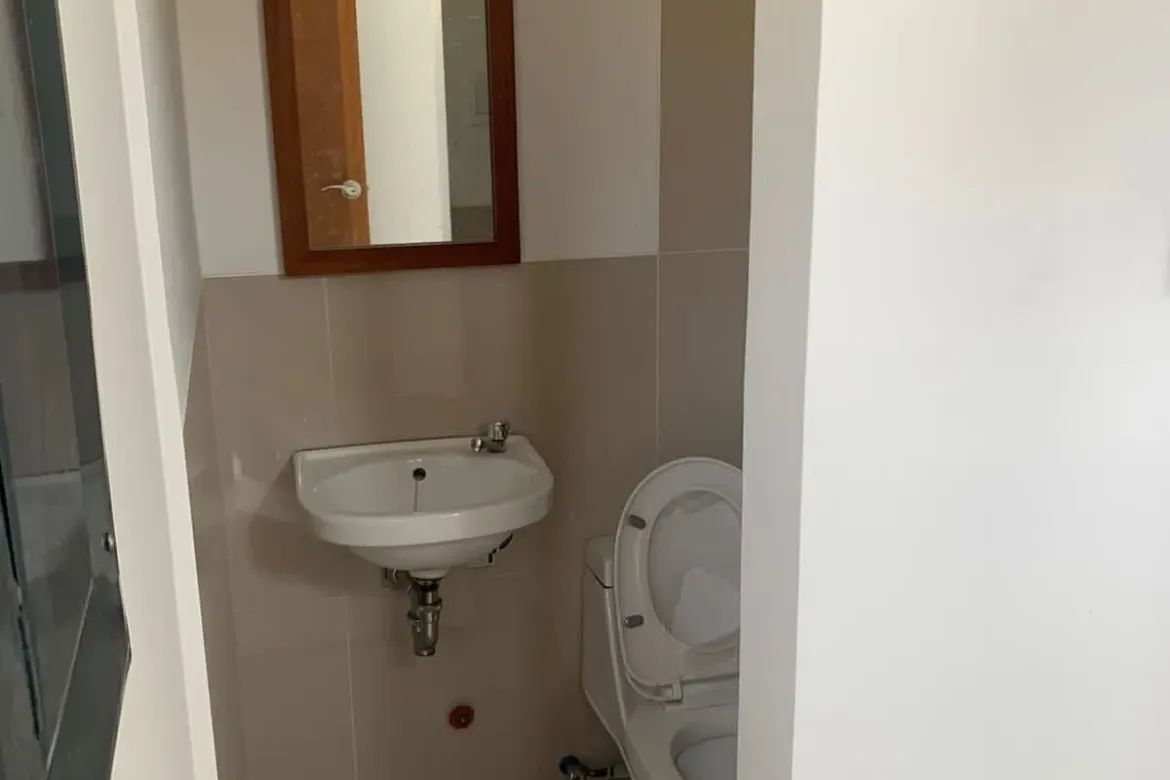 4 Bedroom House for Sale in BF Homes Parañaque, BF Homes, Parañaque, Metro Manila – photo 6