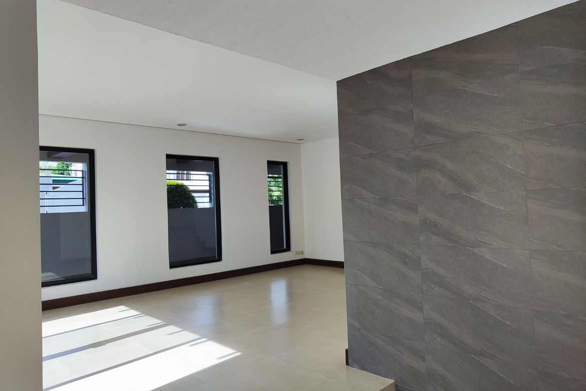 4 Bedroom House for Sale in BF Homes, Parañaque, Metro Manila – photo 5
