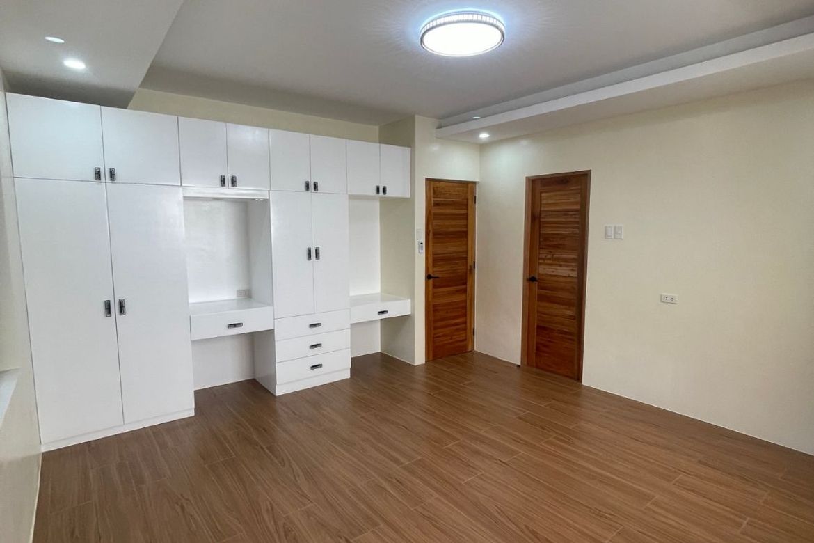 4 Bedroom House for Sale in BF Homes, Parañaque, Metro Manila – photo 8