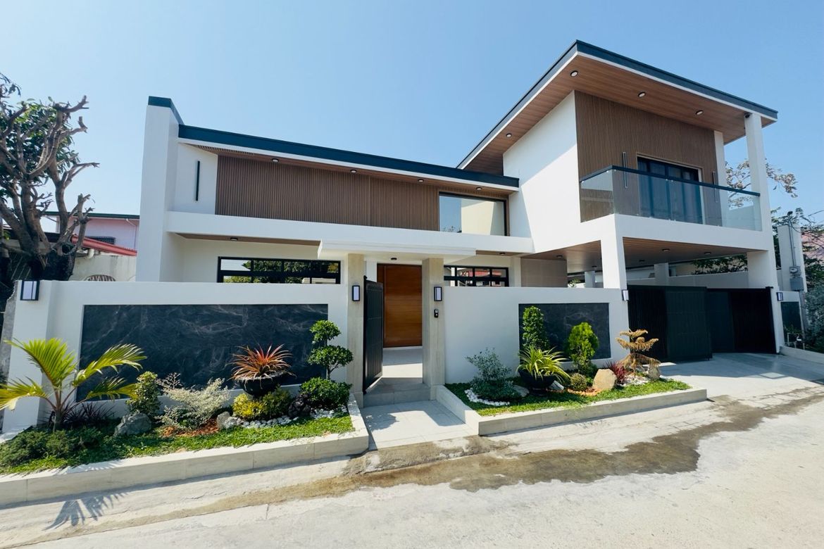 4 Bedroom House for Sale in BF Homes, Parañaque, Metro Manila – photo 3