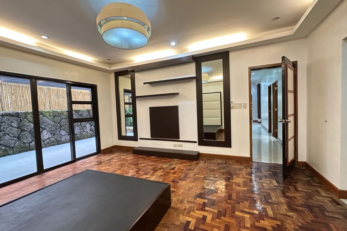 4 Bedroom House for Sale in BF Homes, Parañaque, Metro Manila – photo 5