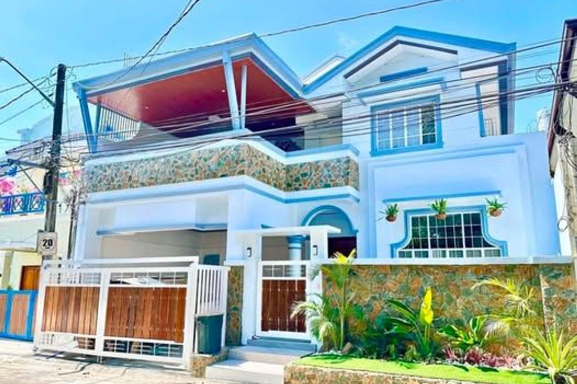 4 Bedroom House for Sale in BF Homes, Parañaque, Metro Manila