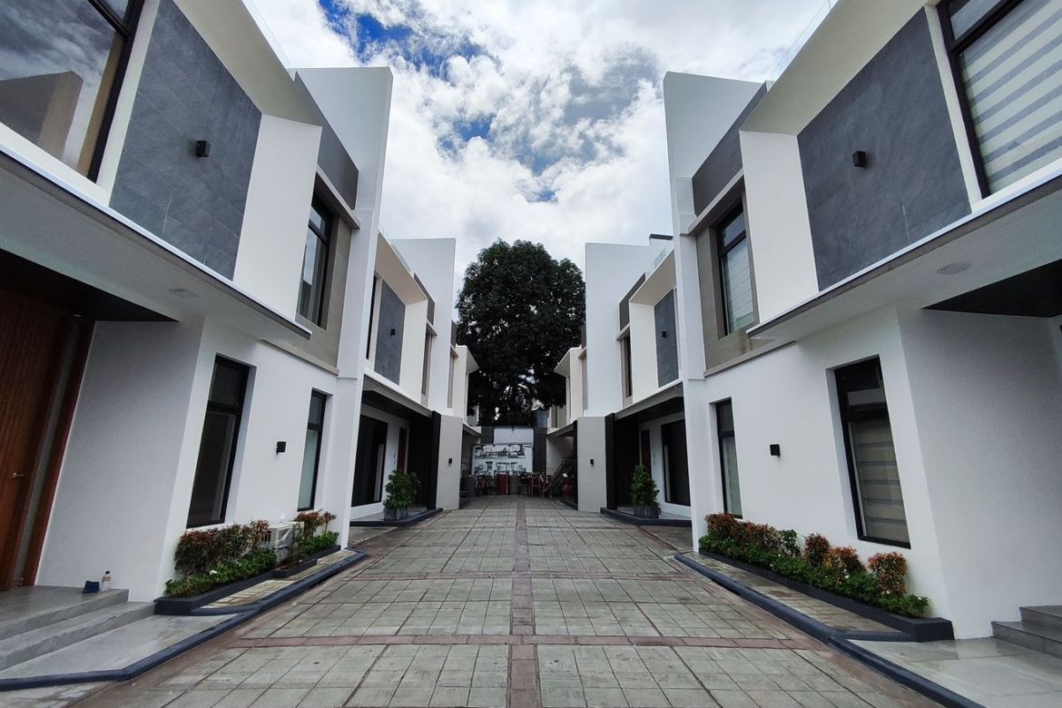 4 Bedroom House for Sale in BF Homes, Parañaque, Metro Manila
