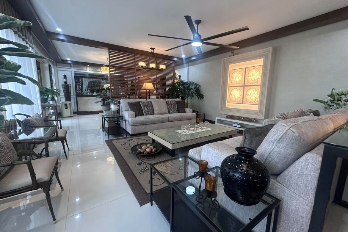 4 Bedroom House for Sale in BF Resort, Las Piñas, Metro Manila – photo 2