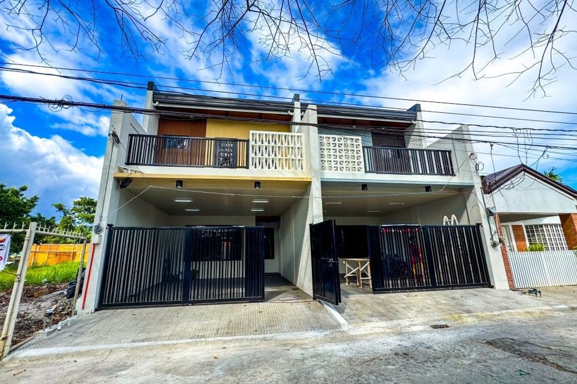 4 Bedroom House for Sale in BF Resort Village, Talon Dos, Las Piñas, Metro Manila