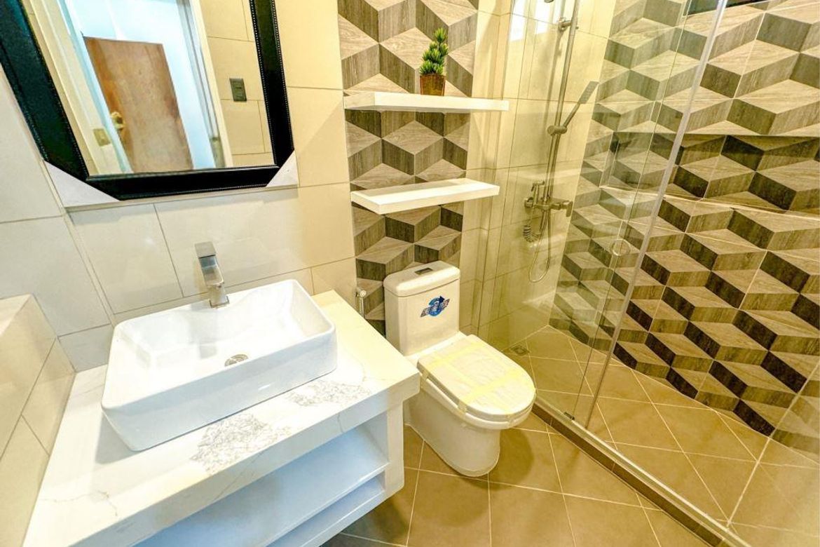 4 Bedroom House for Sale in BF Resort Village, Talon Dos, Las Piñas, Metro Manila – photo 8