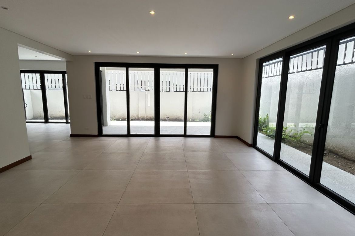4 Bedroom House for Sale in BGC, Taguig, Metro Manila – photo 3
