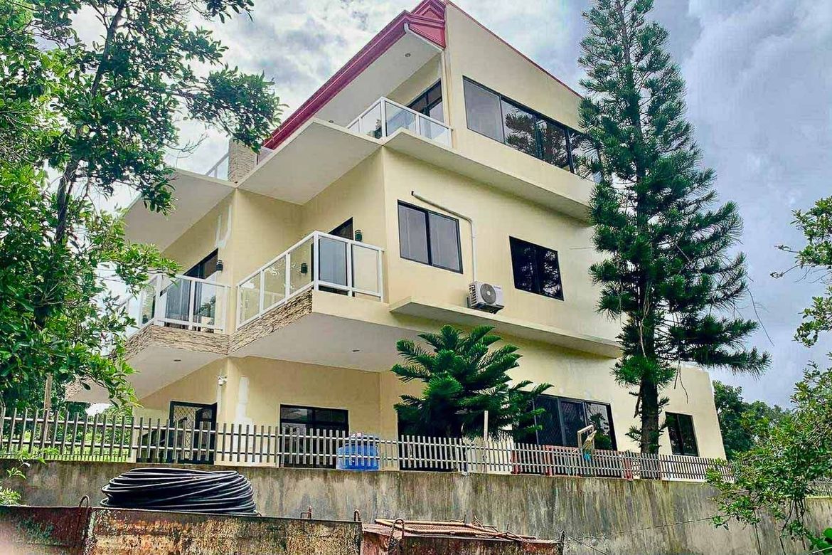 4 Bedroom House for Sale in Binaliw, Cebu City, Cebu