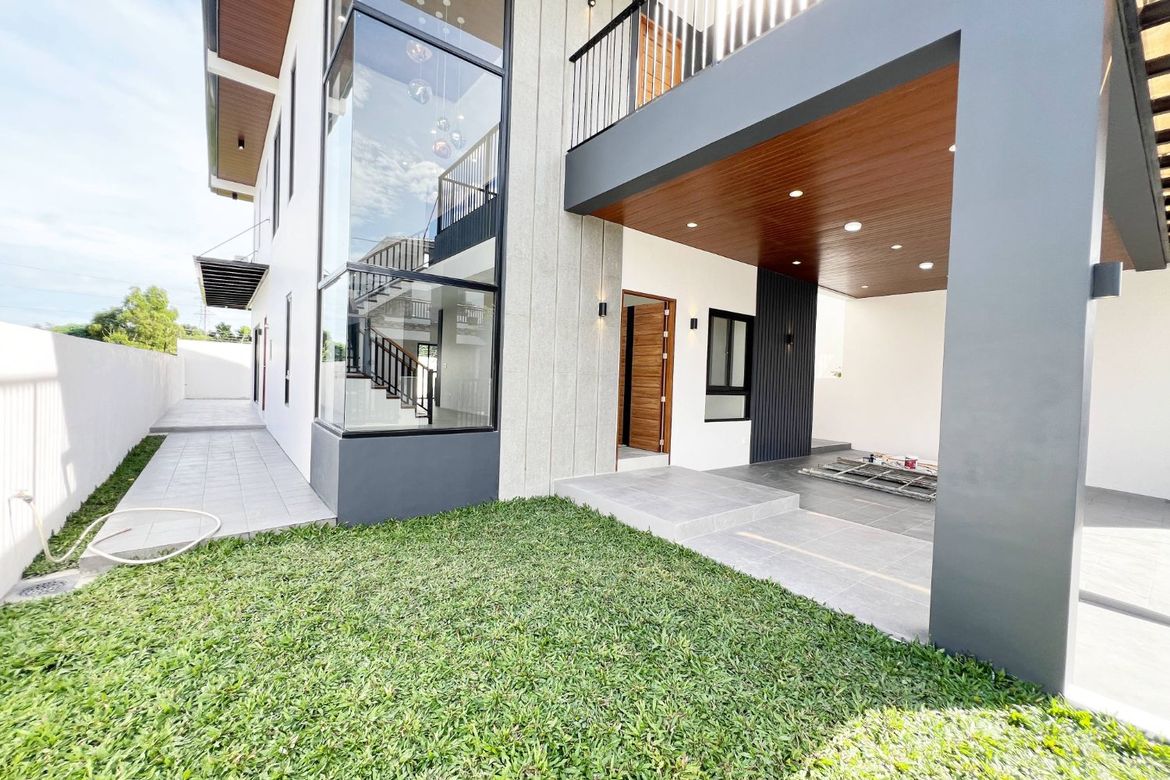 4 Bedroom House for Sale in Biñan, Laguna – photo 3