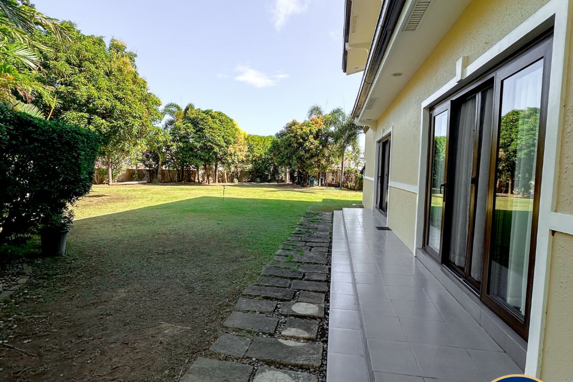 4 Bedroom House for Sale in Brentville International, Mampalasan, Biñan, Laguna