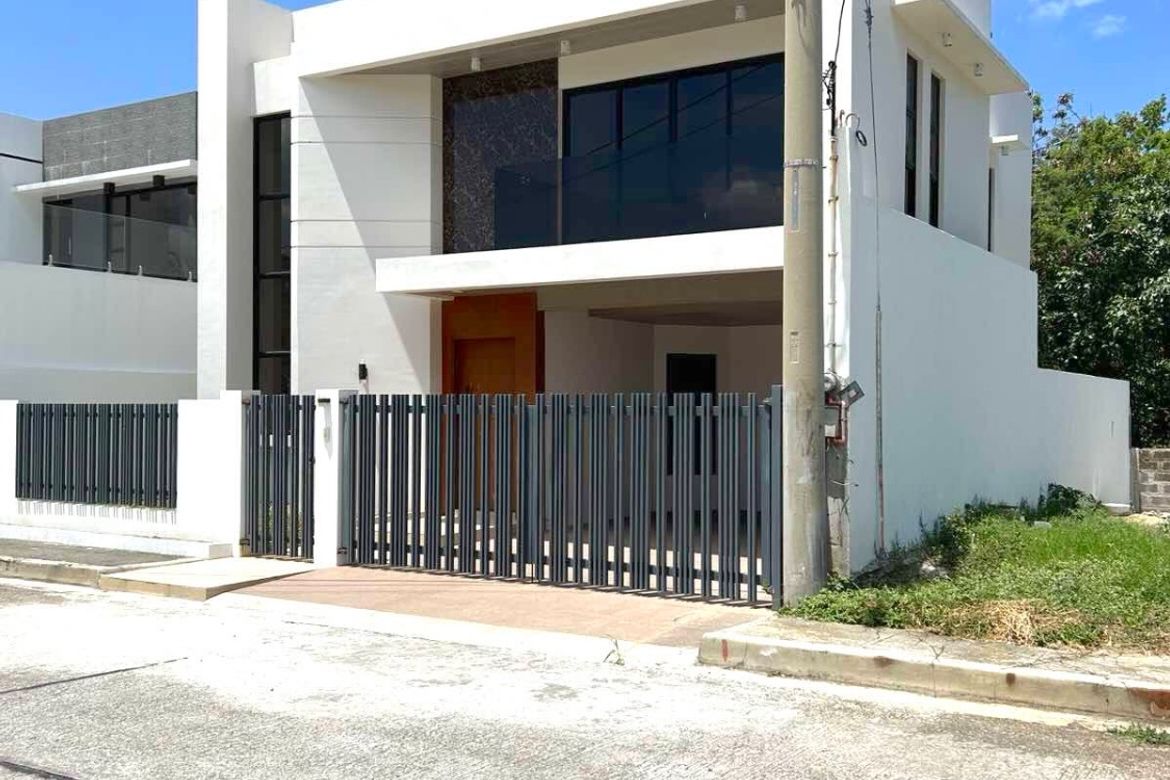 4 Bedroom House for Sale in Buck Estate, Alfonso, Cavite – photo 2