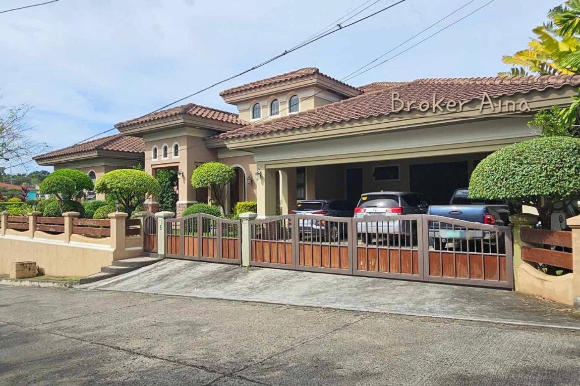 4 Bedroom House for Sale in Cabancalan, Mandaue, Cebu