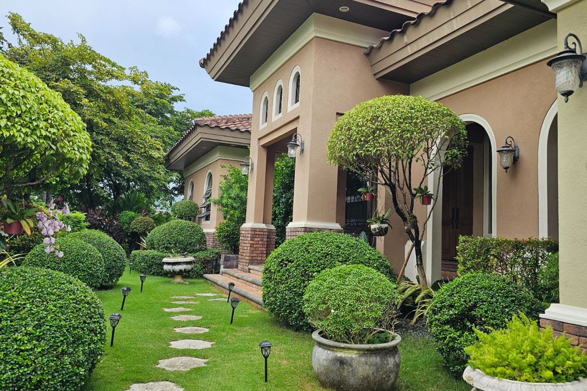4 Bedroom House for Sale in Cabancalan, Mandaue, Cebu – photo 9