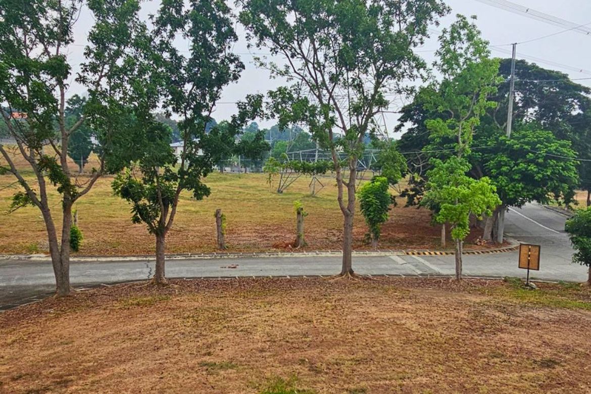 4 Bedroom House for Sale in Cabilang Baybay, Carmona, Cavite – photo 3