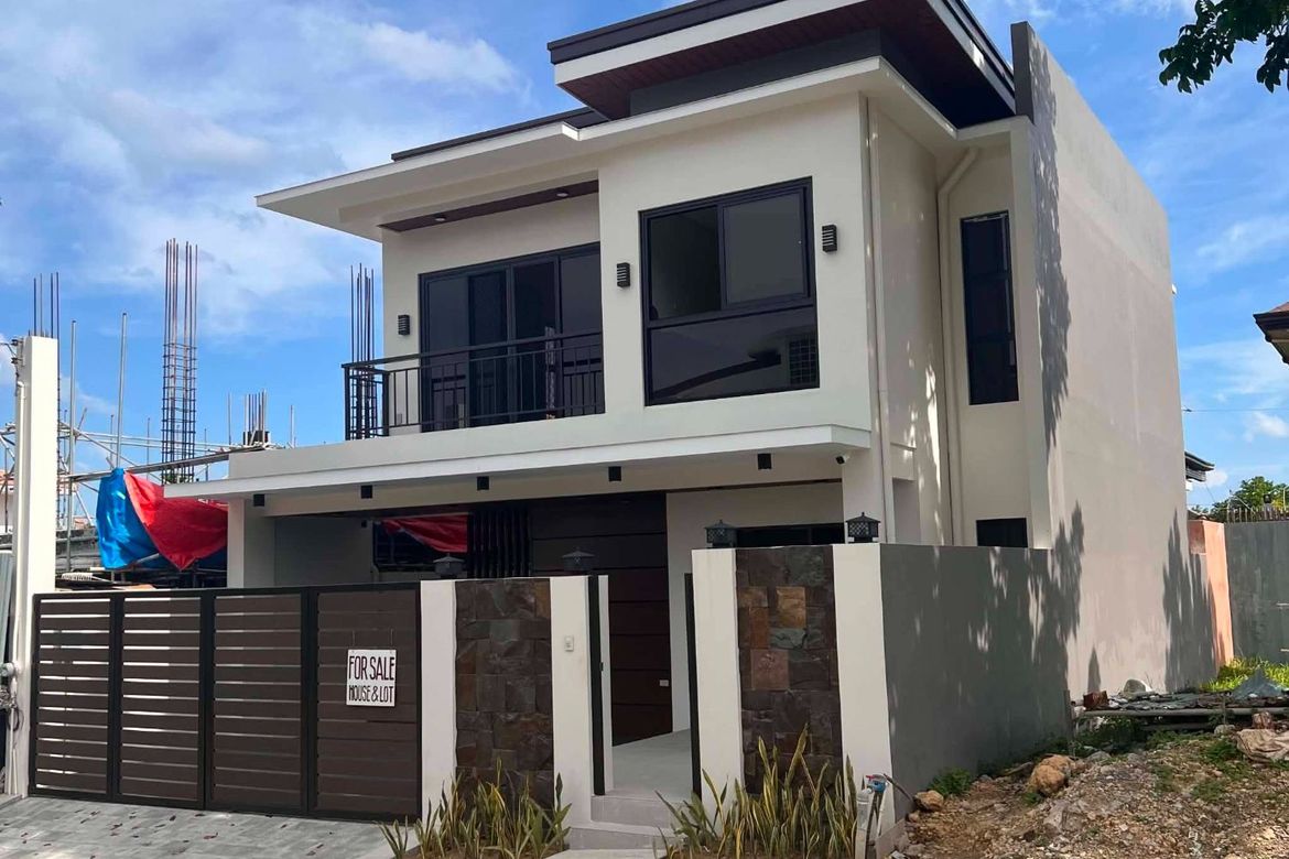 4 Bedroom House for Sale in Cadulawan, Talisay, Cebu