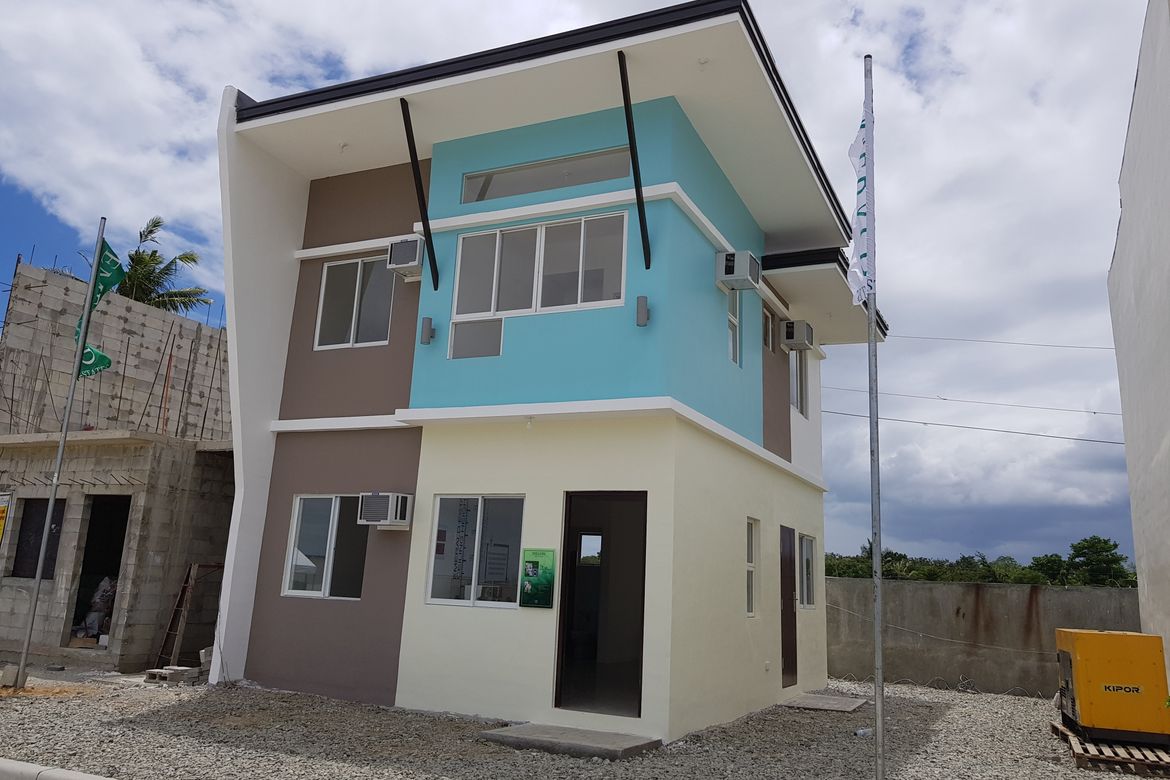 4 Bedroom House for Sale in Cagbang, Oton, Iloilo