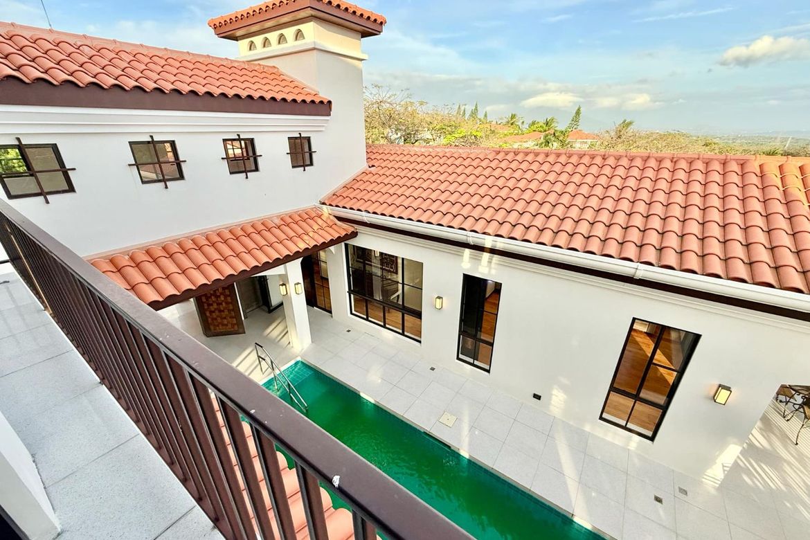 4 Bedroom House for Sale in Calabuso, Tagaytay, Cavite – photo 2