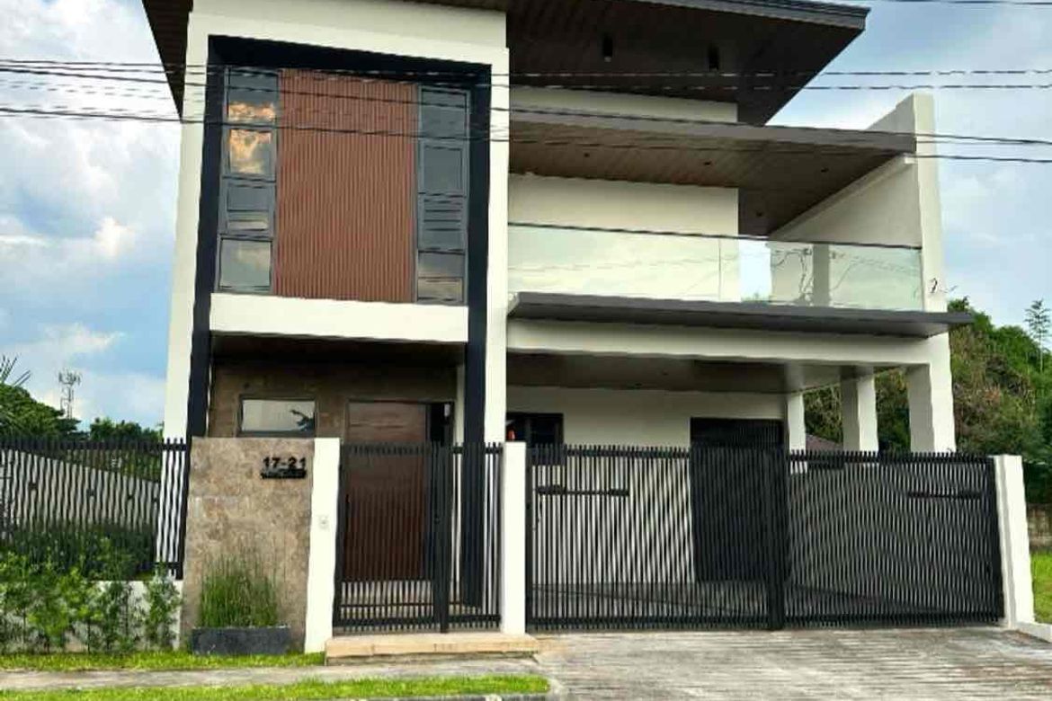 4 Bedroom House for Sale in Calibutbut, Bacolor, Pampanga