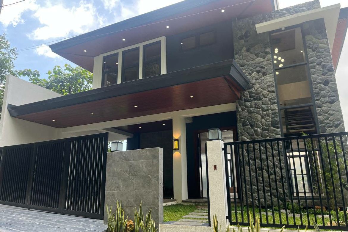 4 Bedroom House for Sale in Camp 7, Baguio, Benguet – photo 2