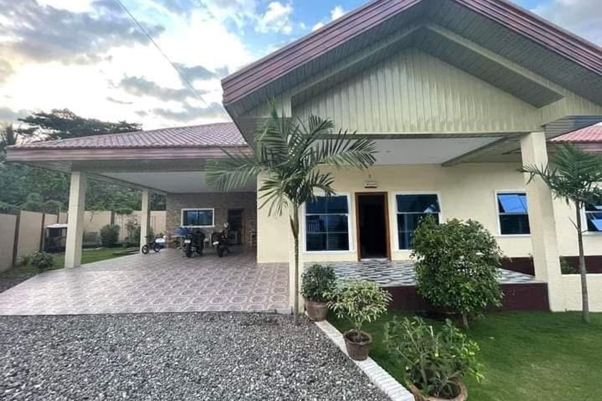 4 Bedroom House for Sale in Candau-Ay, Dumaguete, Negros Oriental
