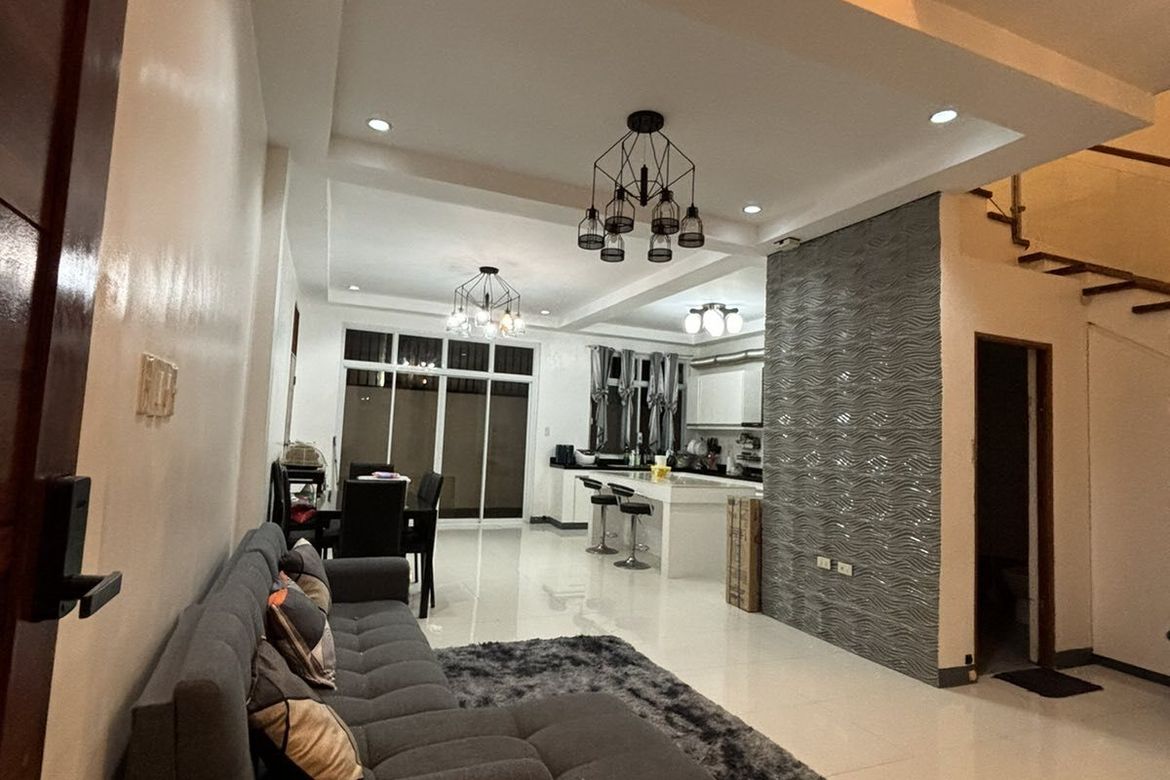 4 Bedroom House for Sale in Caniogan, Pasig, Metro Manila