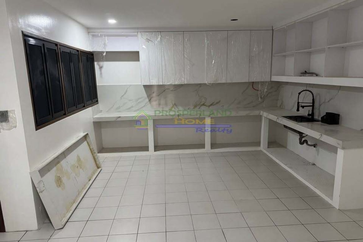 4 Bedroom House for Sale in Central, Quezon City, Metro Manila – photo 2