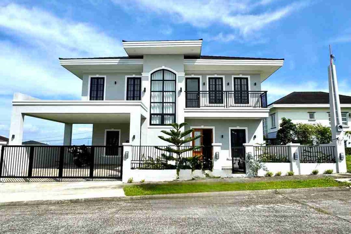 4 Bedroom House for Sale in Chateaux De Paris, Inchican, Silang, Cavite