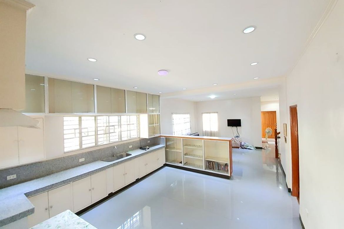 4 Bedroom House for Sale in Concepcion Uno, Marikina, Metro Manila – photo 5
