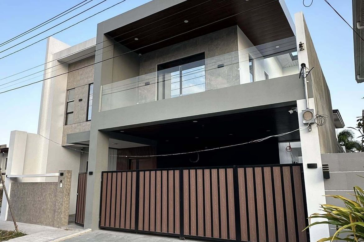 4 Bedroom House for Sale in Cuayan, Angeles, Pampanga