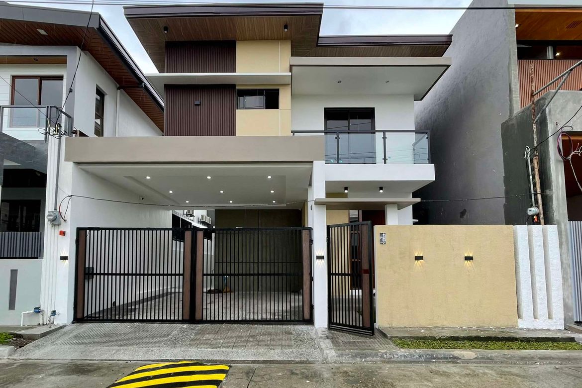 4 Bedroom House for Sale in Cuayan, Angeles, Pampanga