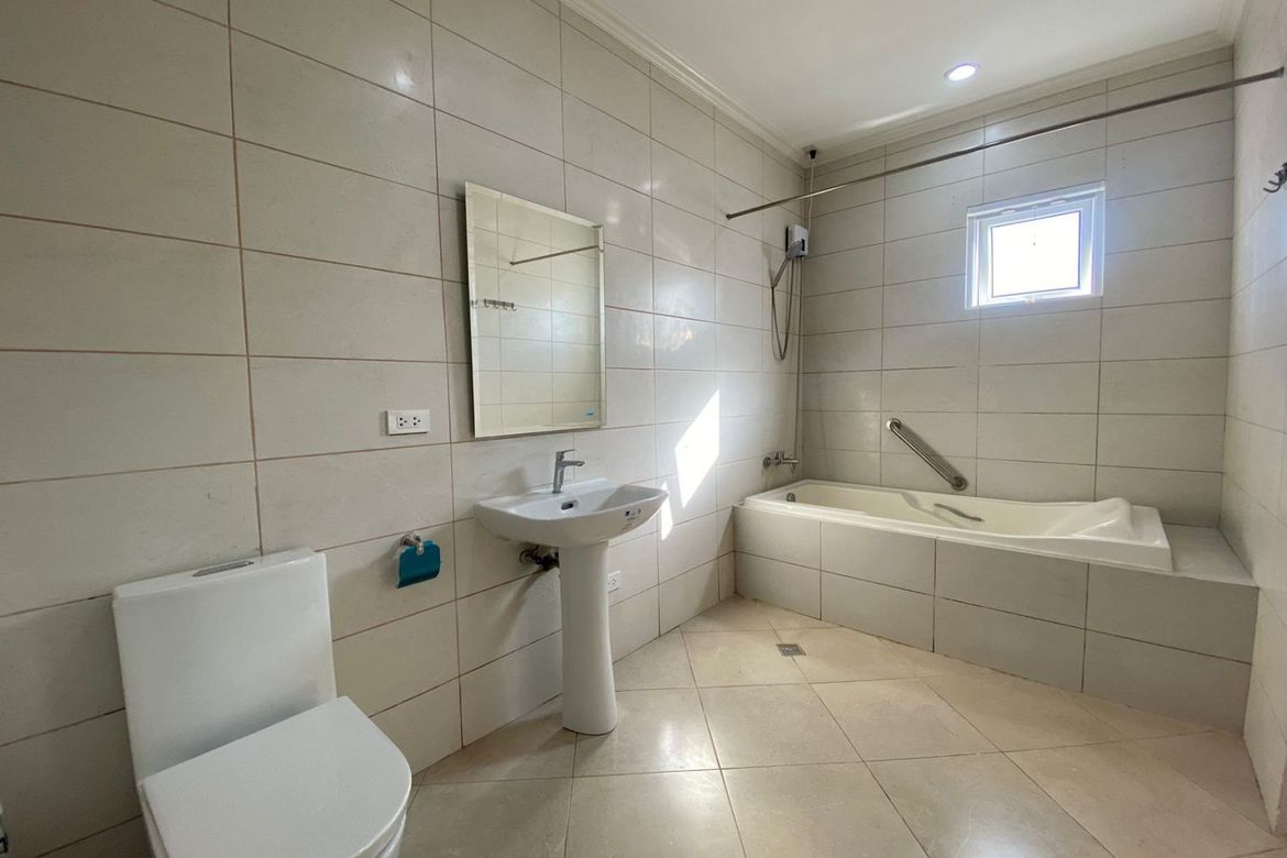 4 Bedroom House for Sale in Cupang, Muntinlupa, Metro Manila – photo 6