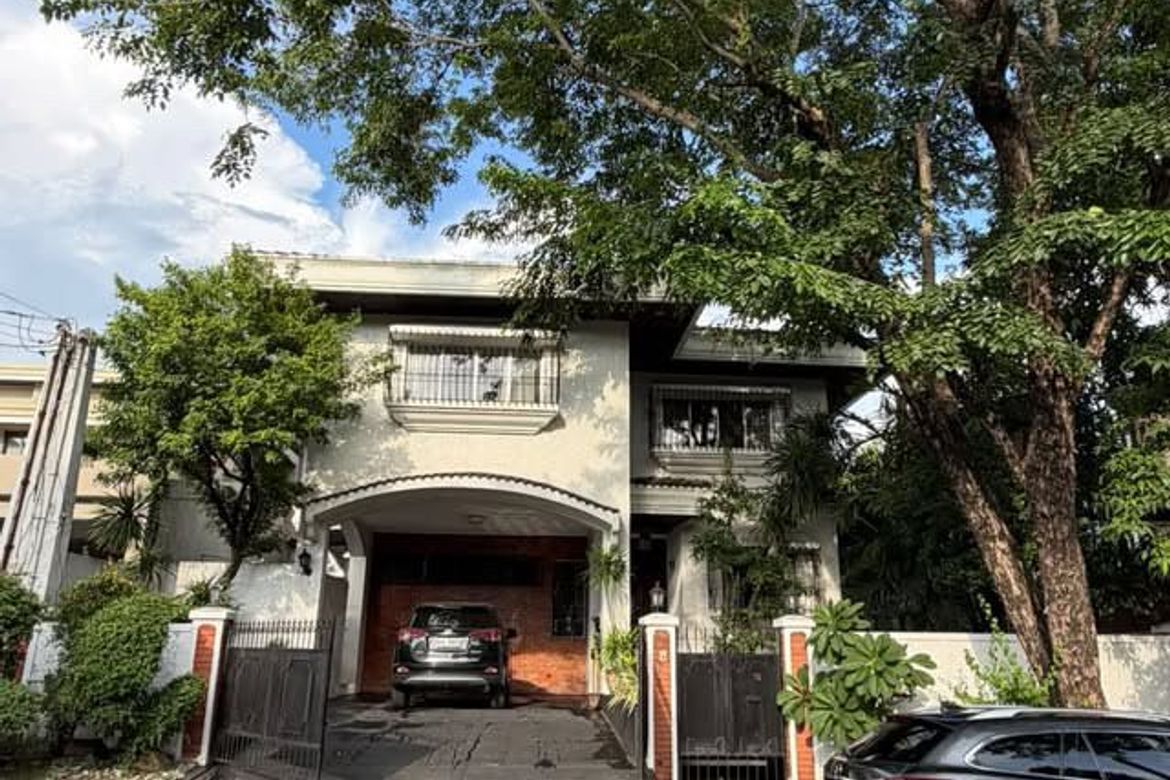 4 Bedroom House for Sale in Cupang, Muntinlupa, Metro Manila