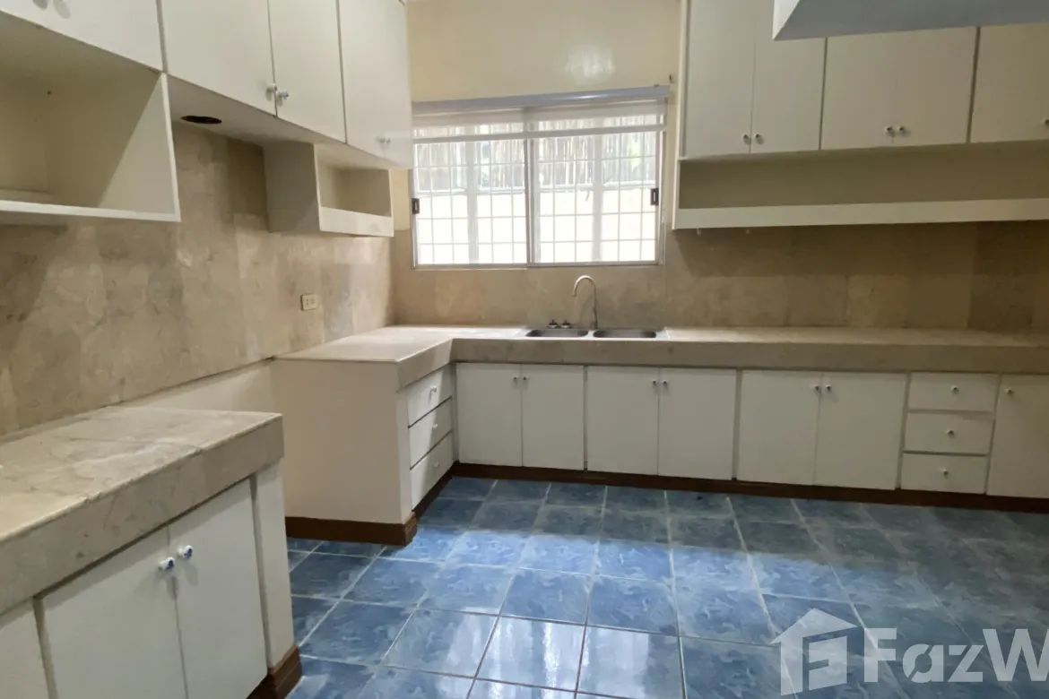 4 Bedroom House for Sale in Cupang, Muntinlupa, Metro Manila – photo 6