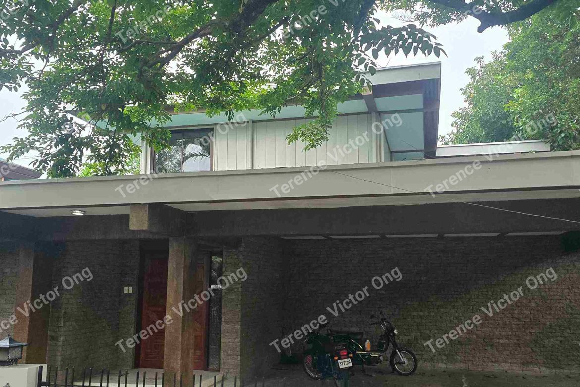 4 Bedroom House for Sale in Dasmariñas North, Makati City near MRT-3 Ayala – photo 5