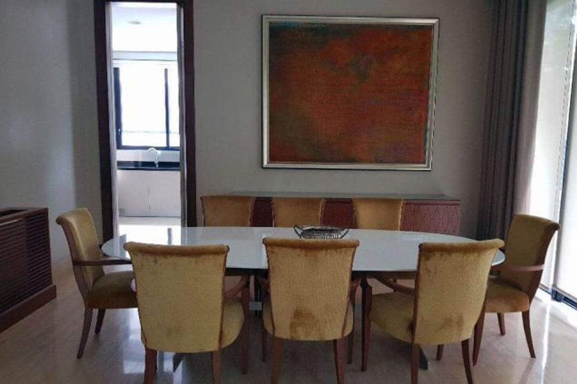 4 Bedroom House for Sale in Dasmariñas Village, Dasmariñas North, Makati, Metro Manila near MRT-3 Magallanes