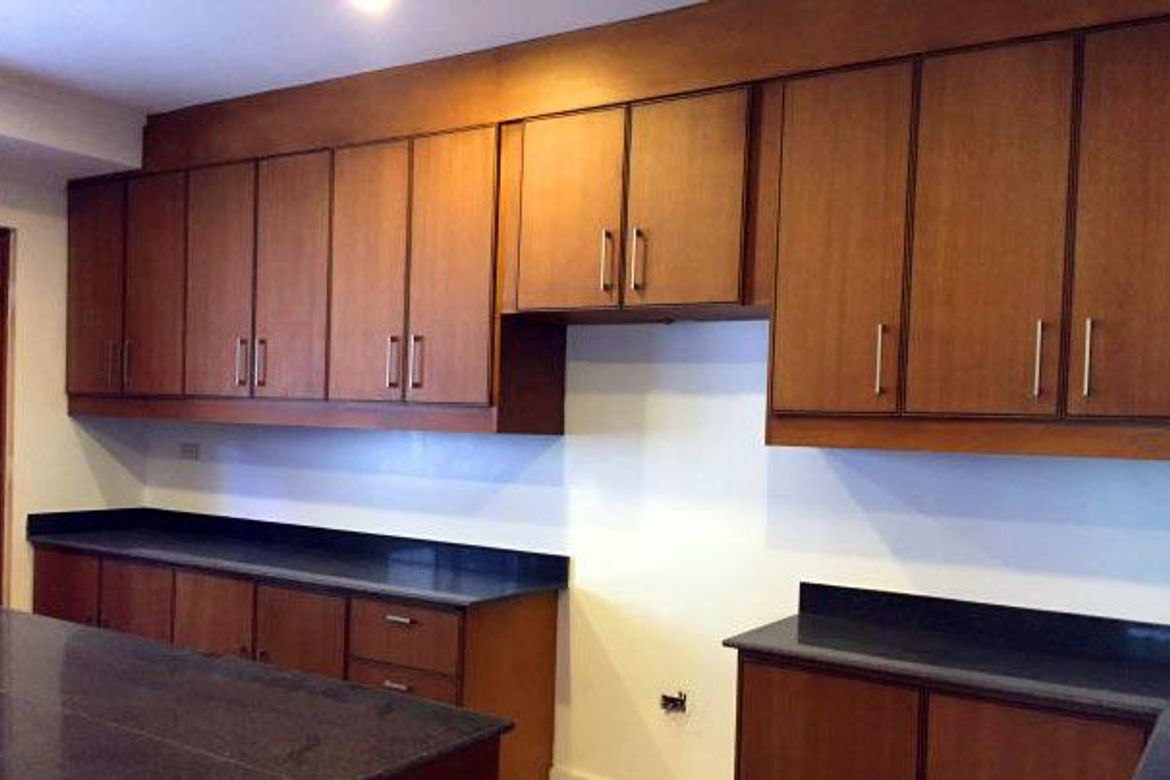4 Bedroom House for Sale in Dasmariñas Village, Dasmariñas North, Makati, Metro Manila near MRT-3 Magallanes – photo 3