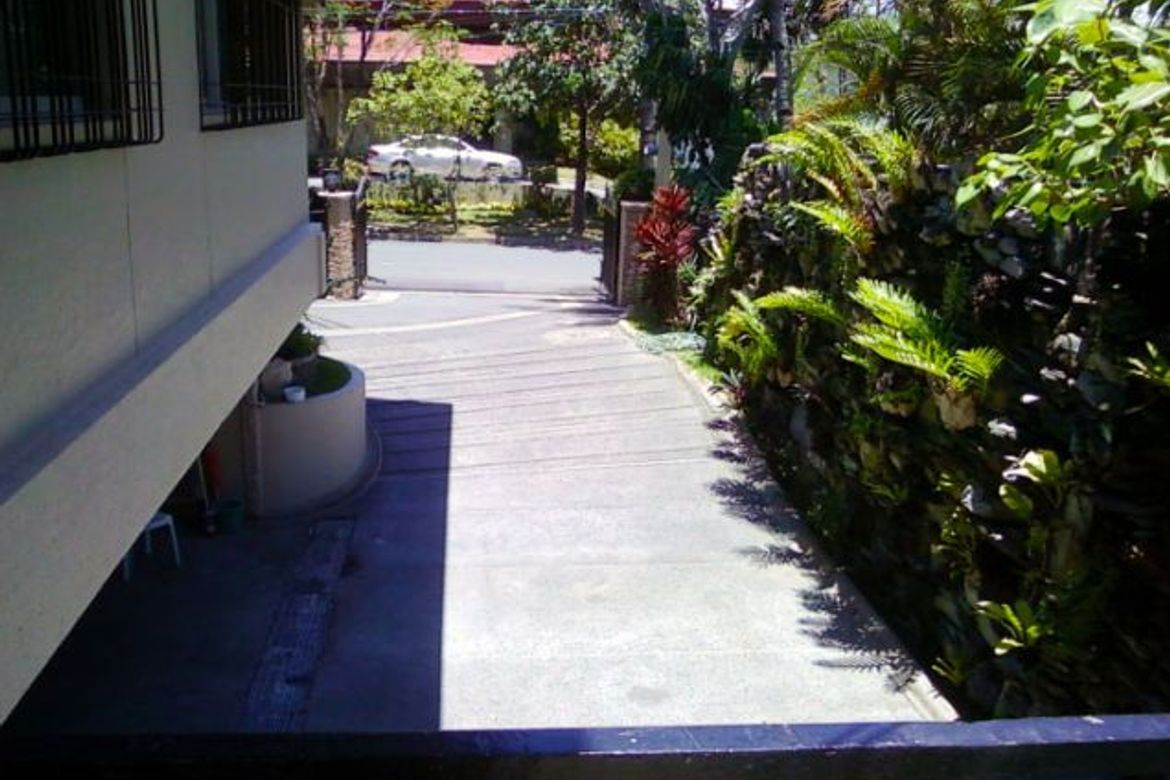 4 Bedroom House for Sale in Dasmariñas Village, Dasmariñas North, Makati, Metro Manila near MRT-3 Magallanes – photo 6