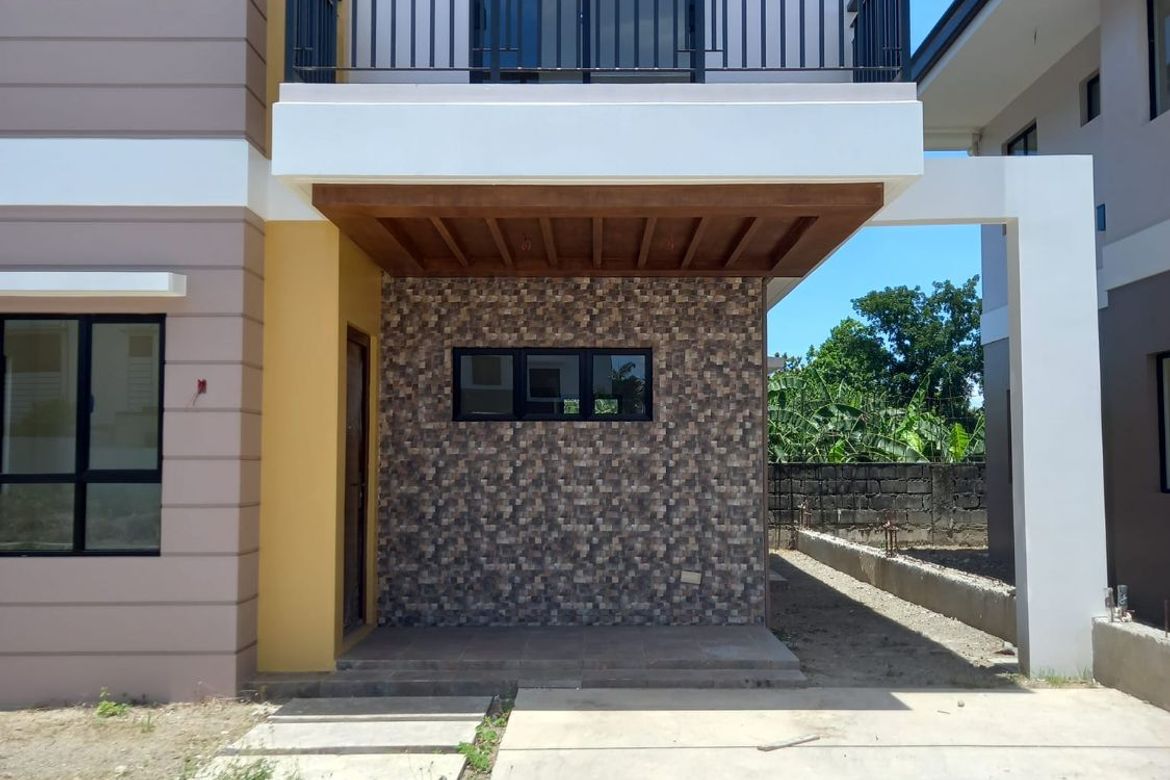 4 Bedroom House for Sale in Dita, Santa Rosa, Laguna – photo 3