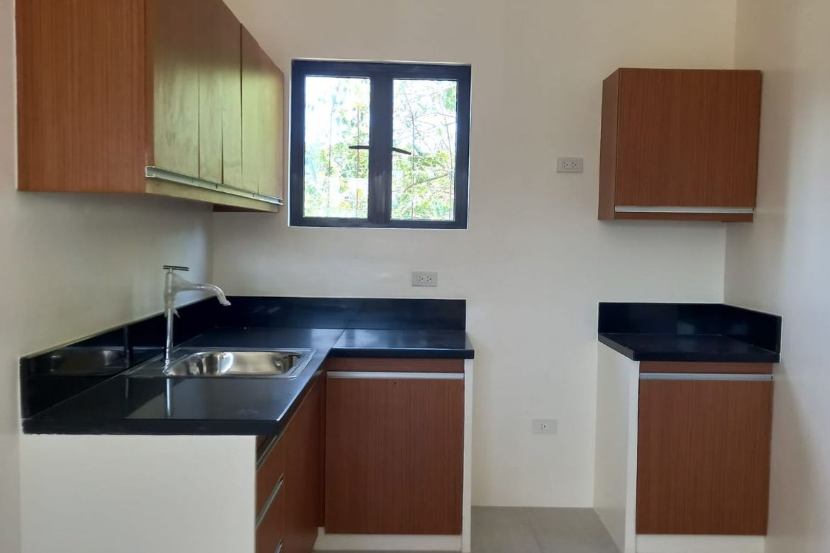 4 Bedroom House for Sale in Dita, Santa Rosa, Laguna – photo 8