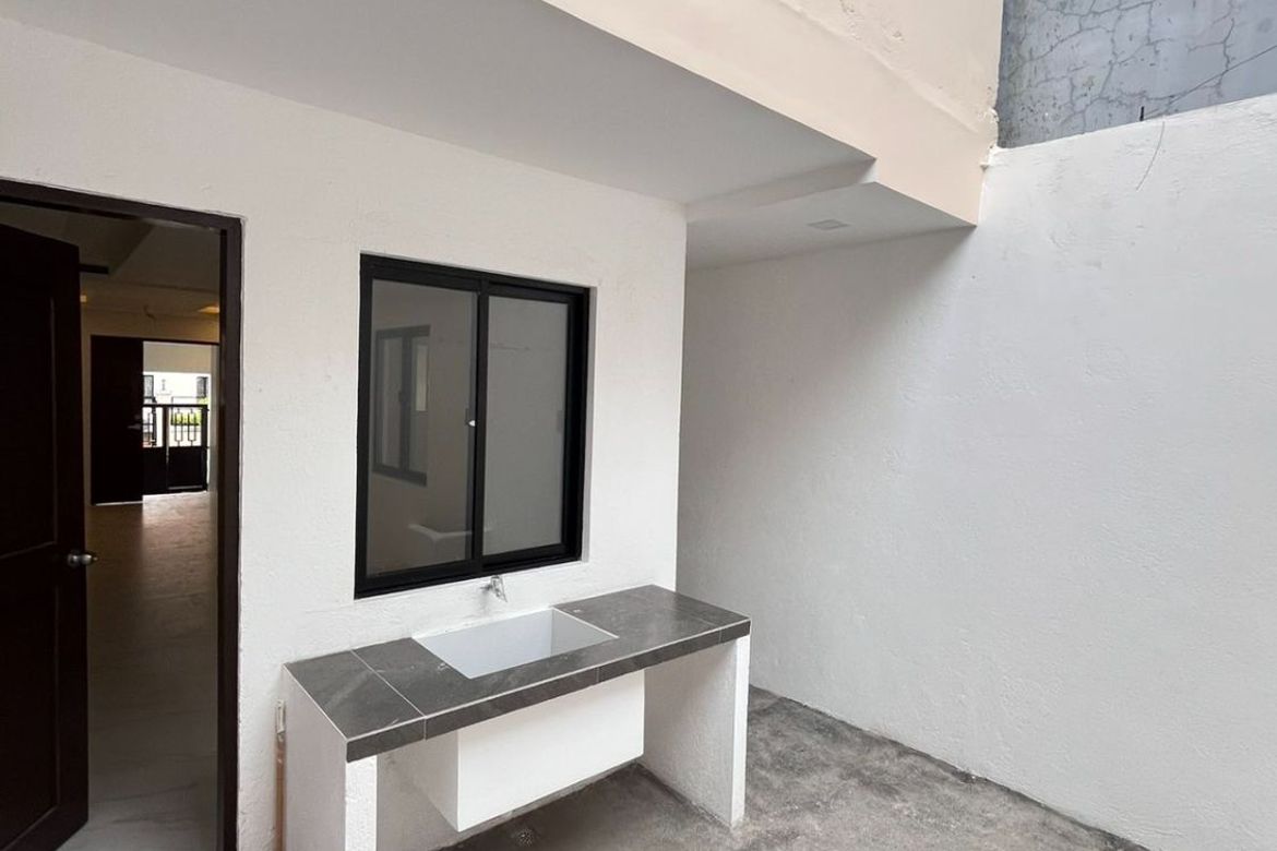 4 Bedroom House for Sale in Don Bosco, Parañaque, Metro Manila – photo 8