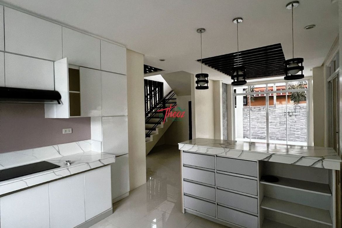 4 Bedroom House for Sale in Don Bosco, Parañaque, Metro Manila
