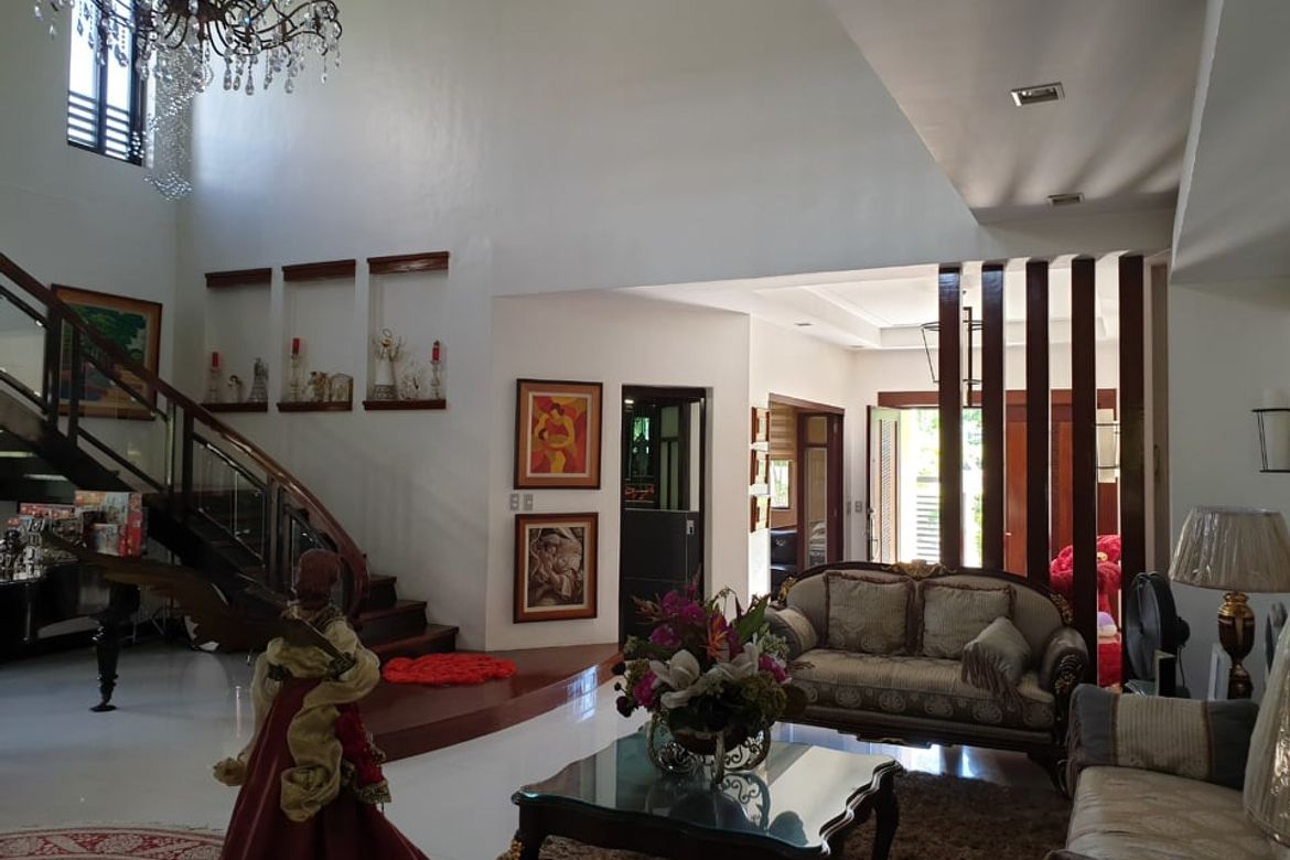 4 Bedroom House for Sale in Don Galo, Parañaque, Metro Manila – photo 2