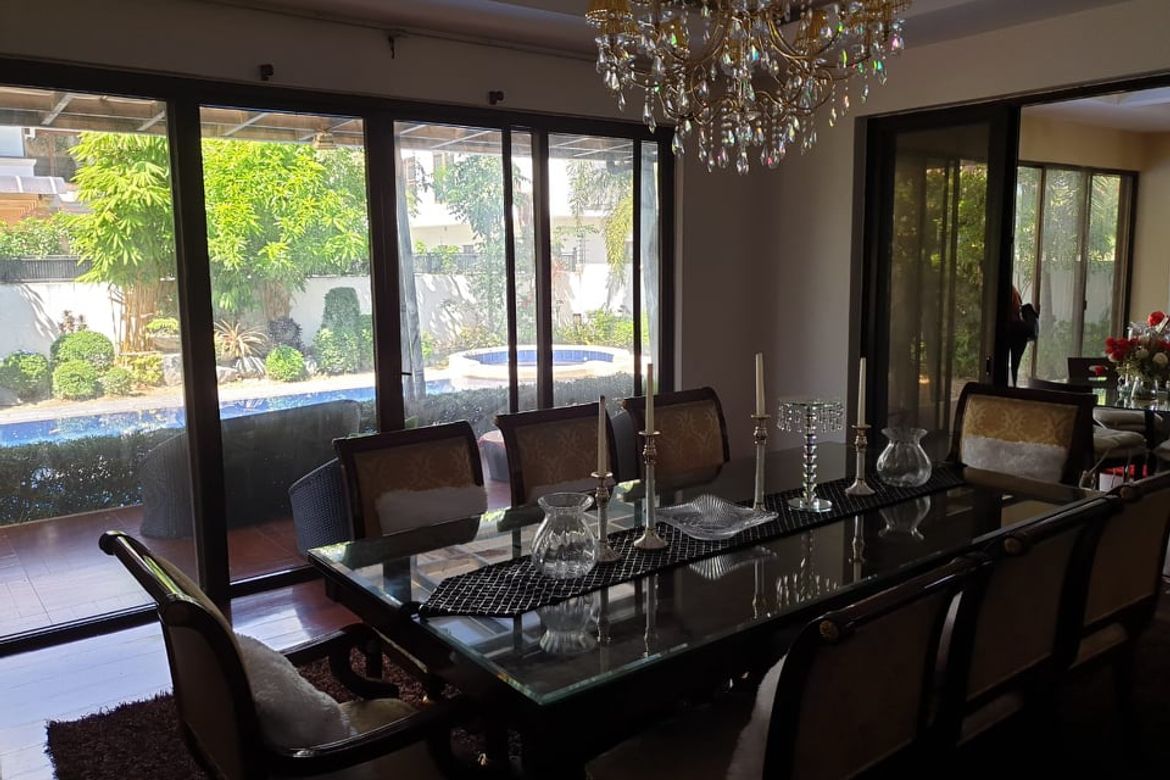 4 Bedroom House for Sale in Don Galo, Parañaque, Metro Manila – photo 4