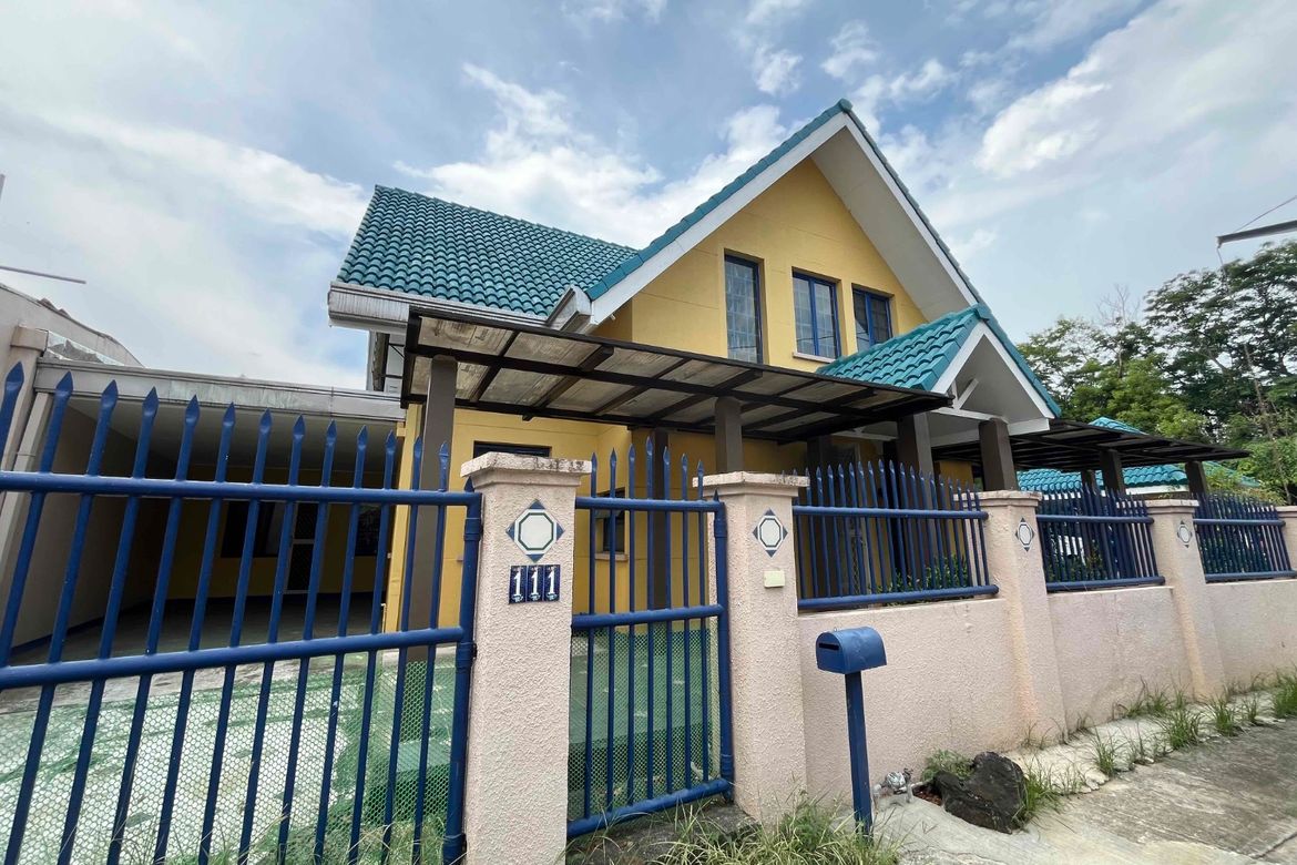 4 Bedroom House for Sale in Don Jose, Santa Rosa, Laguna