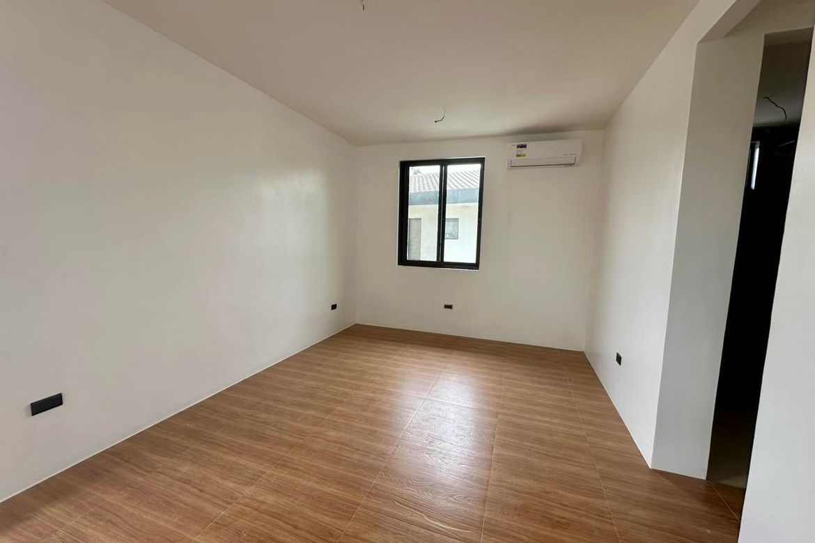 4 Bedroom House for Sale in Don Jose, Santa Rosa, Laguna – photo 4
