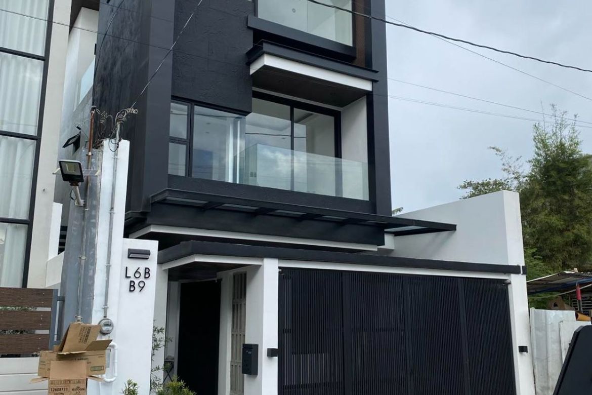 4 Bedroom House for Sale in East Gate Village, Dolores, Taytay, Rizal