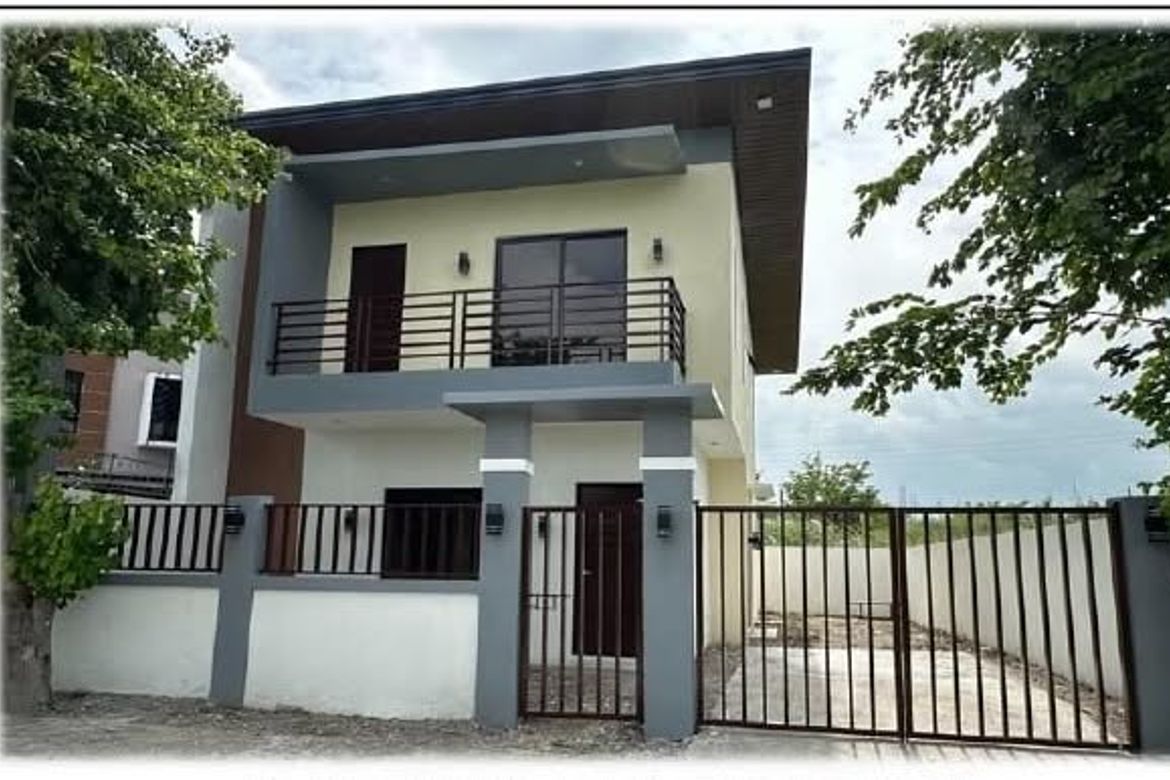 4 Bedroom House for Sale in Estefania, Bacolod, Negros Occidental