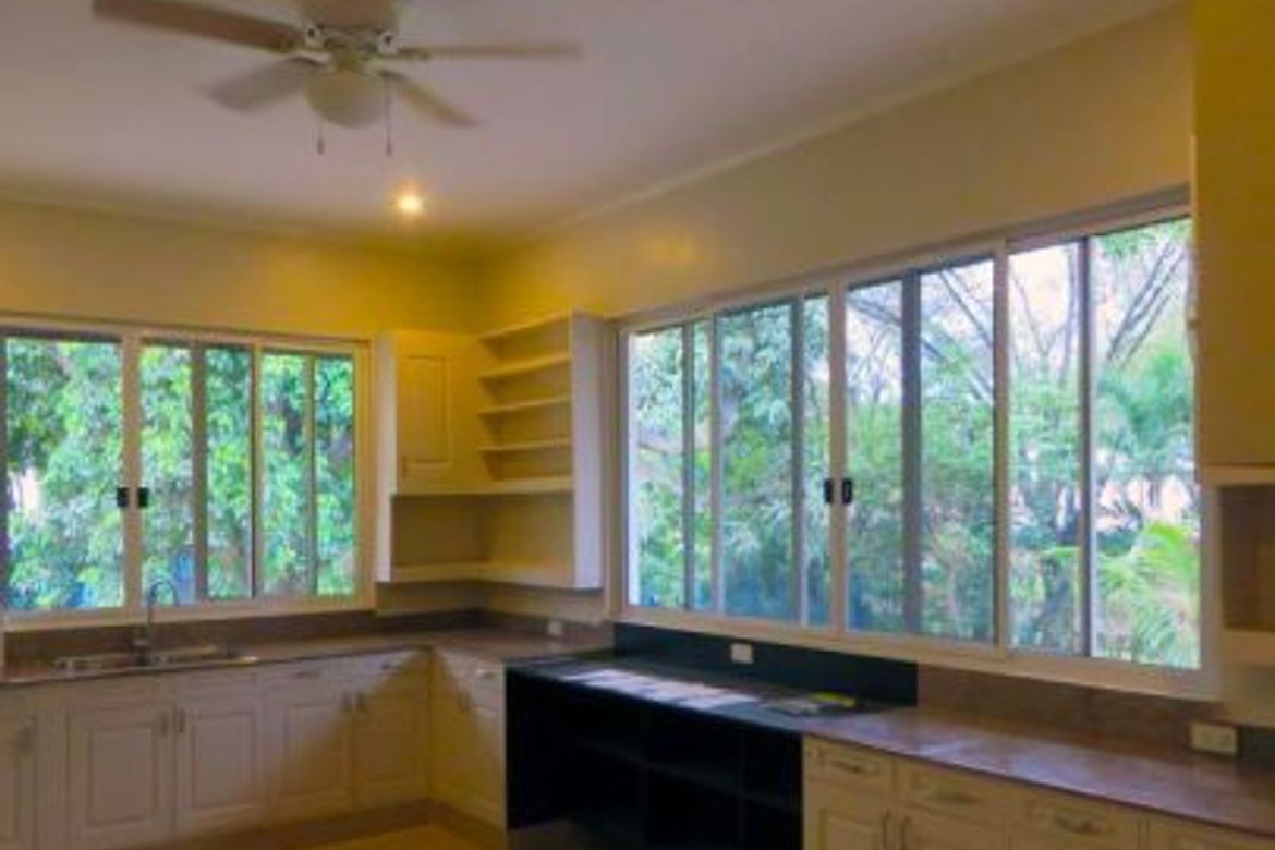 4 Bedroom House for Sale in Forbes Park North, Makati, Metro Manila near MRT-3 Buendia – photo 4