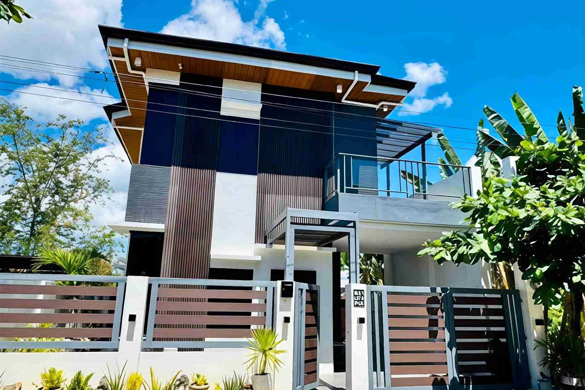 4 Bedroom House for Sale in Gabi, Cordoba, Cebu